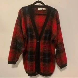 Vintage red plaid oversized grandpa cardigan. Size Large